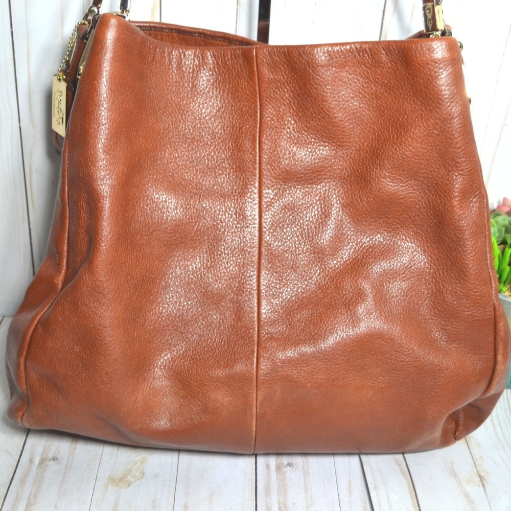 Coach 24621 Madison Phoebe Leather Shoulder Bag - Picture 3 of 7
